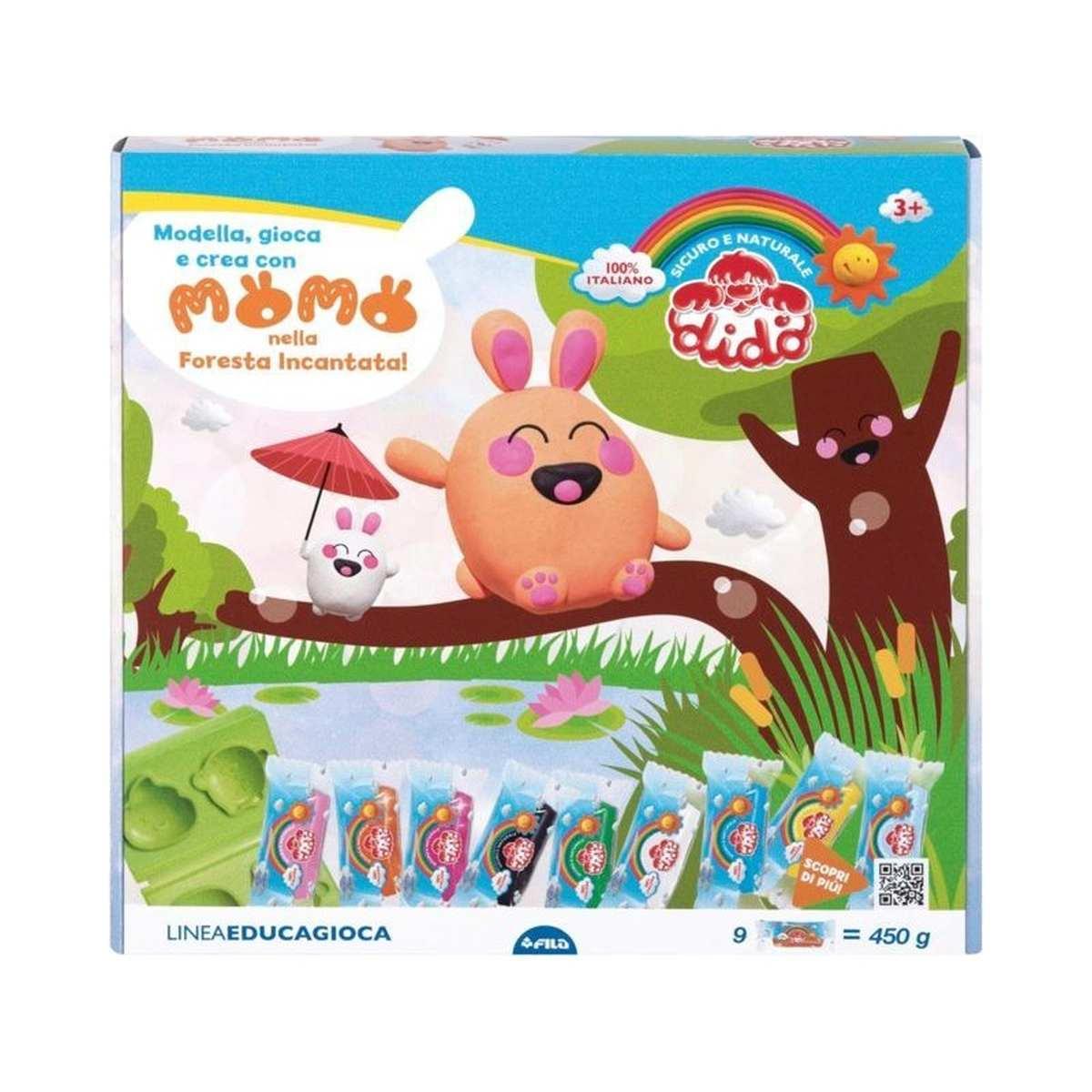 Dido' modella con momo nella foresta incantata