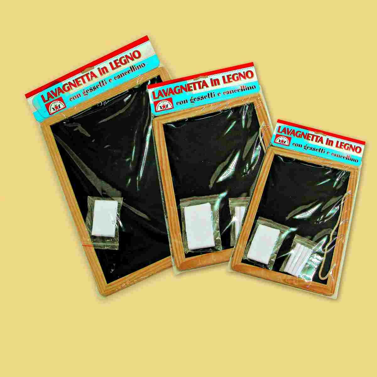 Lavagna in legno 24x34 con gessetti e cancellino