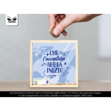Salvadanaio in legno con frase