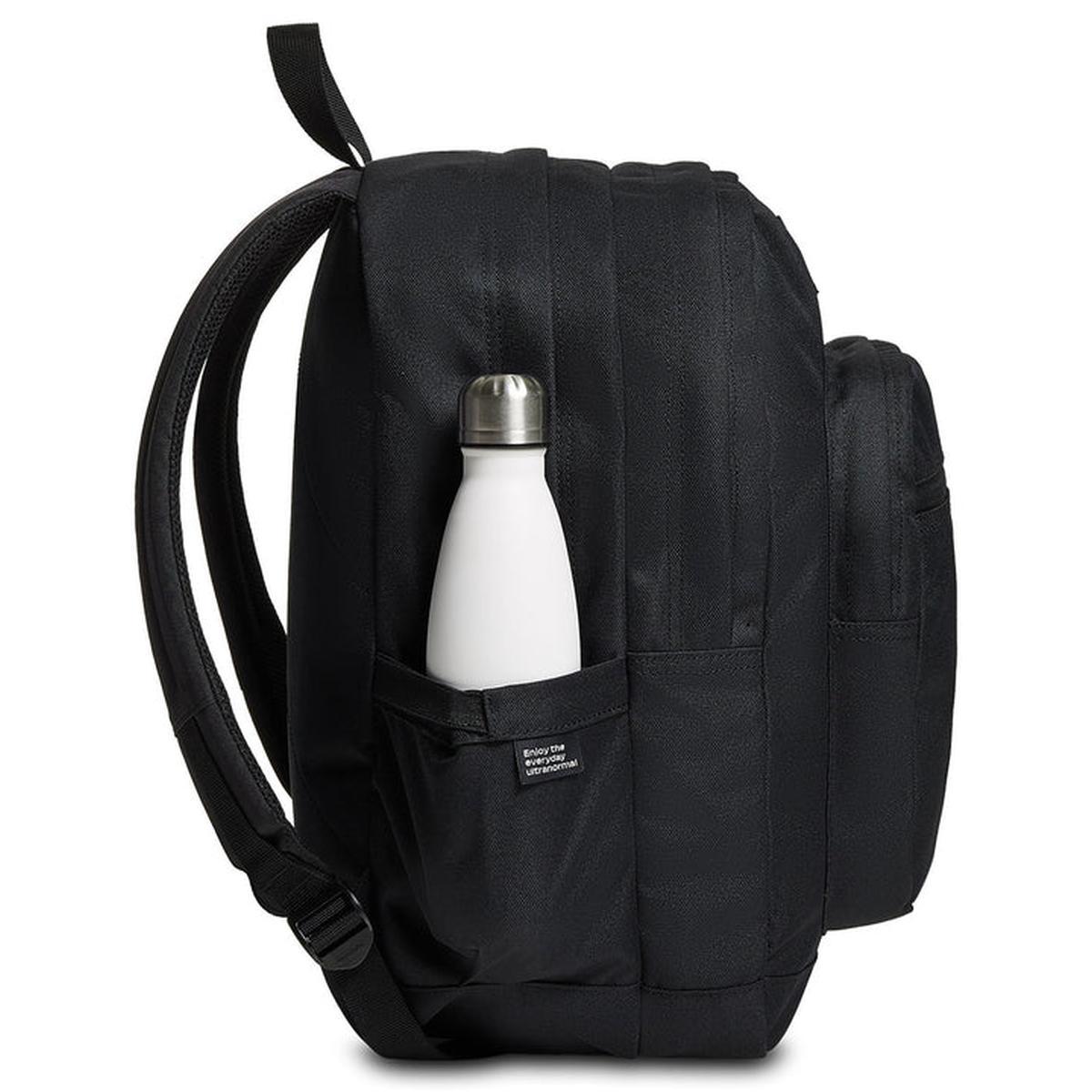 Jelek plain invicta backpack grs jet black